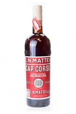 SA La Distillerie Mattei Cap Corse Grande Reserve Quinquina Aperitif Rouge 17% 0,75l