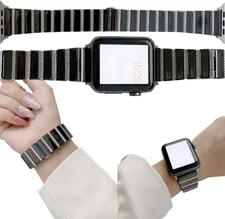 Aquido Apple Watch Series Ultra 49mm 8 7 45 / 6 SE 5 4 44 / 3 2 1 42mm Deluxe Magnetisches Stahl Ersatz Armband Schwarz / Gold Smart Uhr